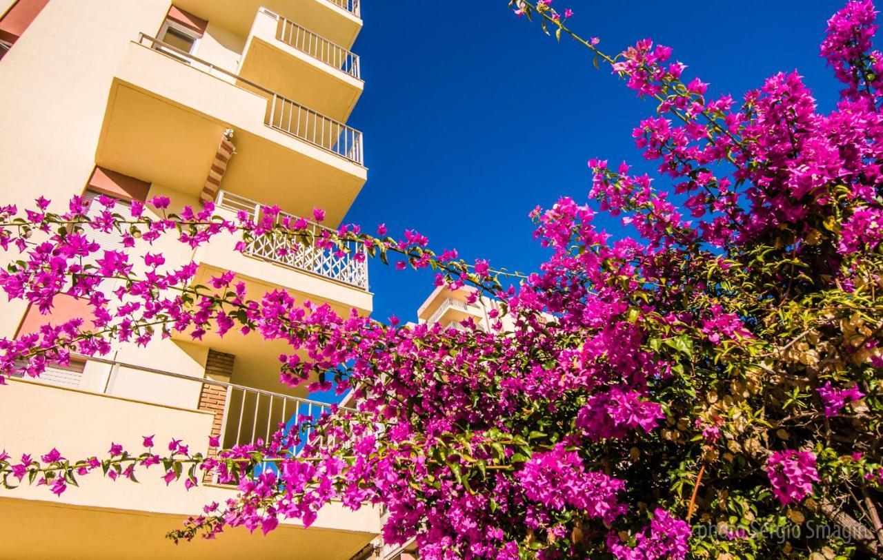 706 Minerva Apartamentos - Vista Al Mar Y La Piscina - Piscina Y Playa Benalmádena Extérieur photo